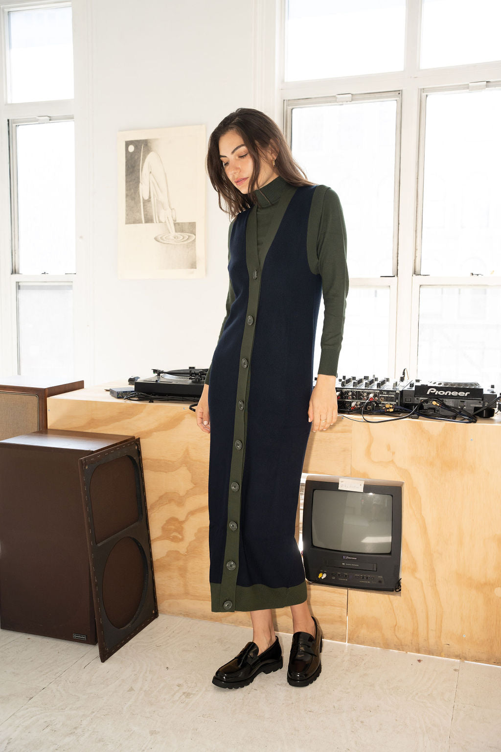 dark green